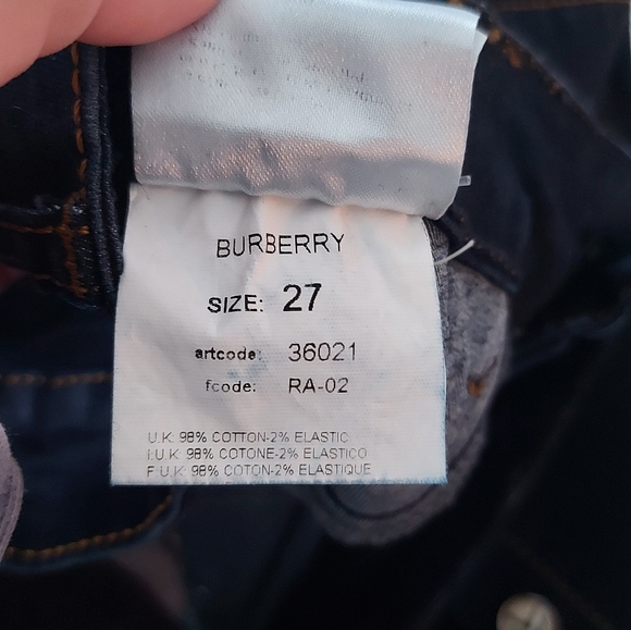 Genuine Burberry dark wash skinny jeans - Picture 8 of 11